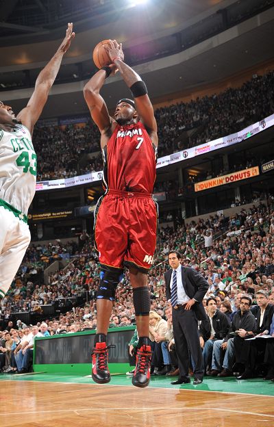 终于有球员 终于有球员