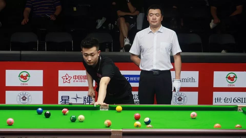 正在重新审 正在重新审